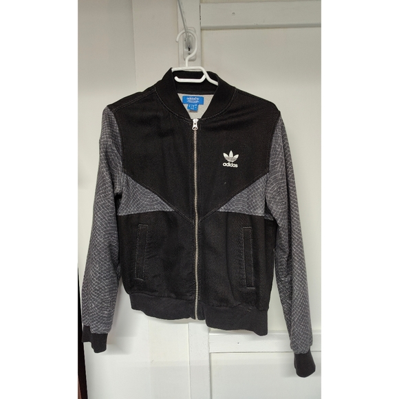 Adidas Original faux denim jacket - Picture 1 of 5